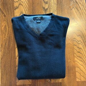 Foxcroft Men's Black V-Neck Sweater